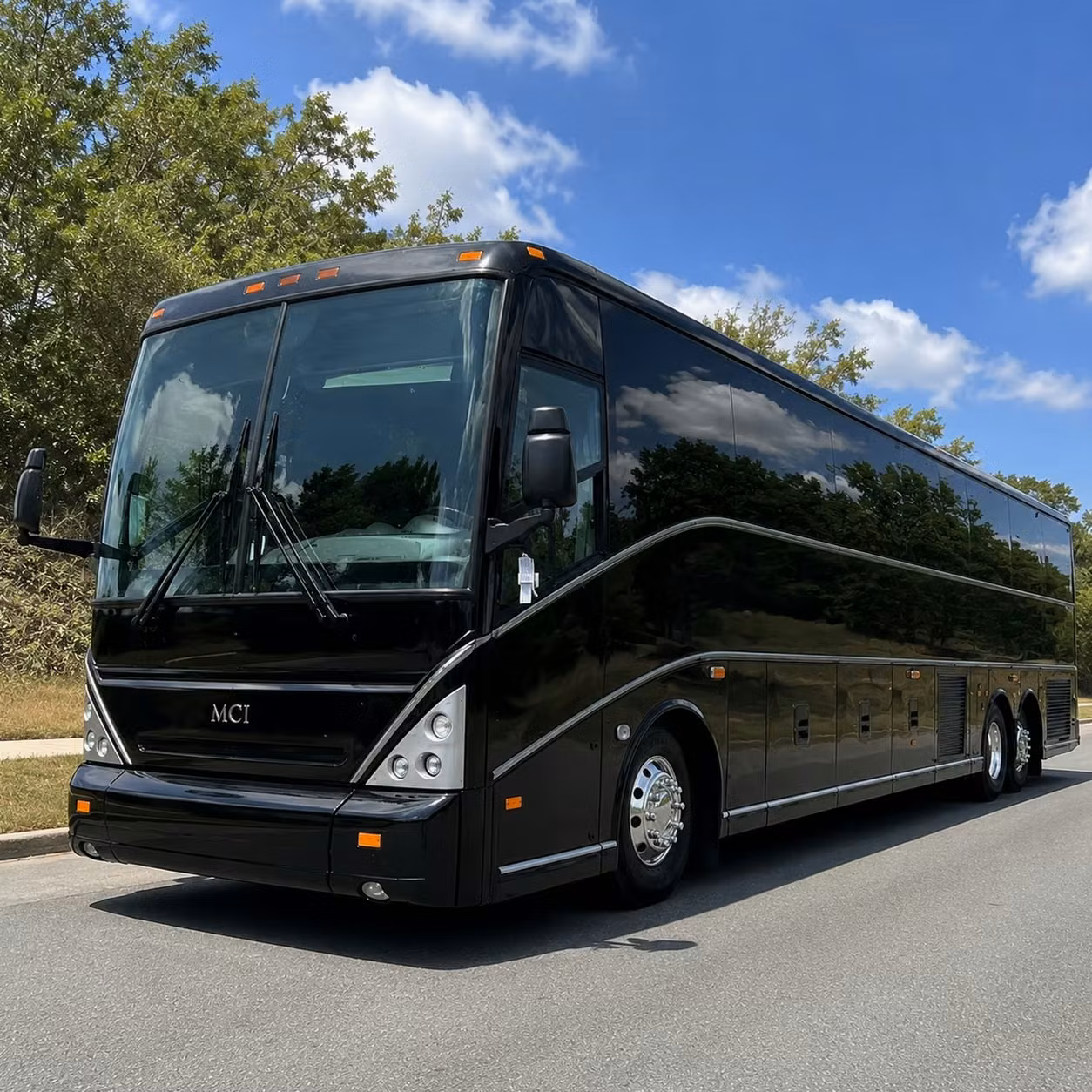 construction site and workforce shuttle bus rentals in the norwalk area