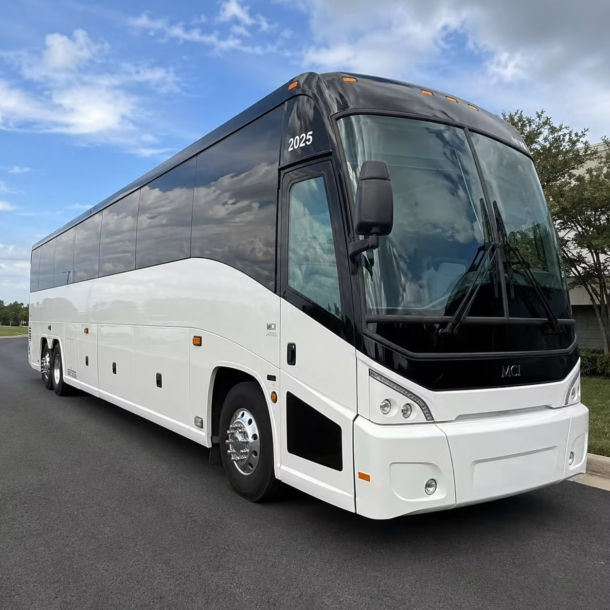 employee shuttle services for norwalk businesses and corporate campuses