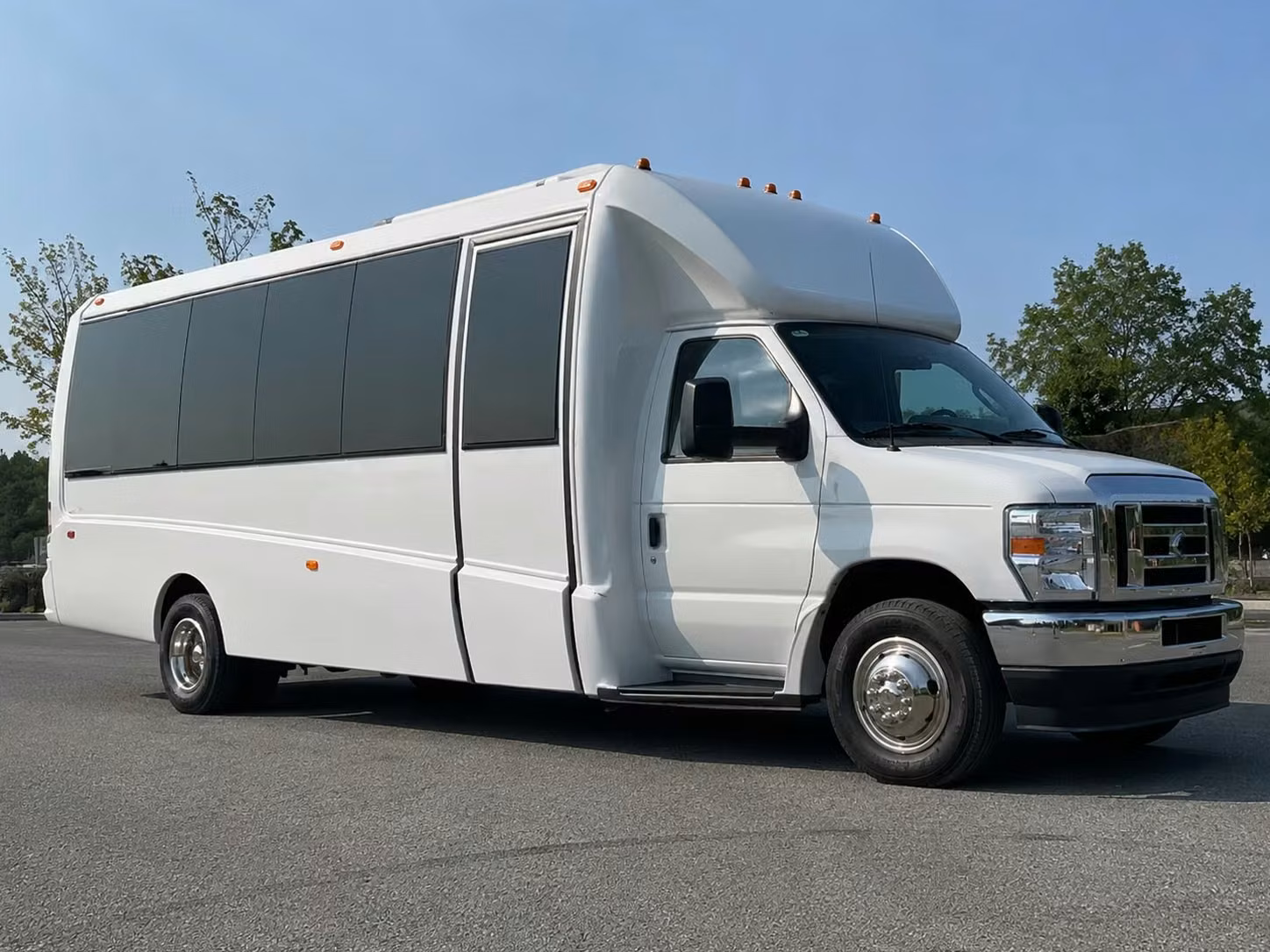 party buses from norwalk to prom venues across los angeles county